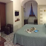 فندق مبيت وإفطار Mediterraneo أناكابْري