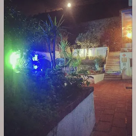 住宿加早餐酒店 Mediterraneo 阿纳卡普里