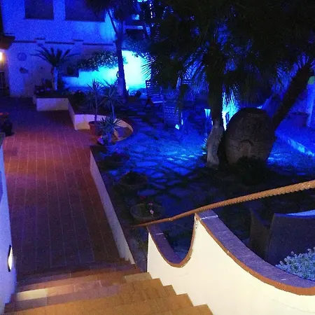 住宿加早餐酒店 Mediterraneo 3*