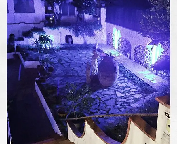 住宿加早餐酒店 Mediterraneo 阿纳卡普里